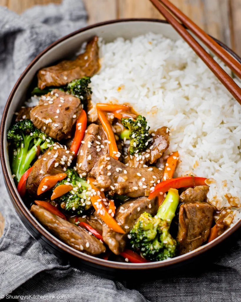 HEALTHY BEEF AND BROCCOLI STIR FRY