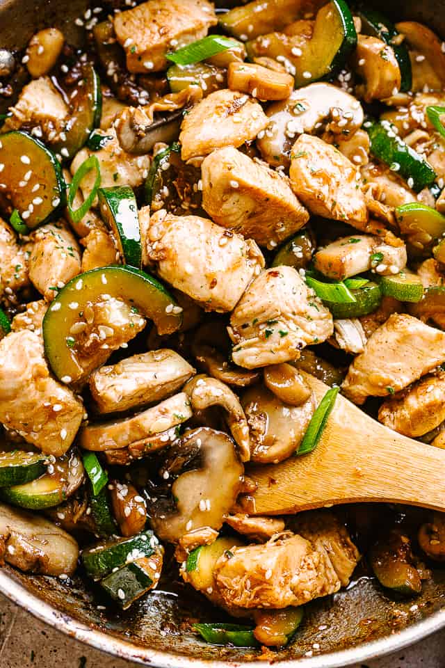 Zucchini Mushroom Chicken Stir Fry