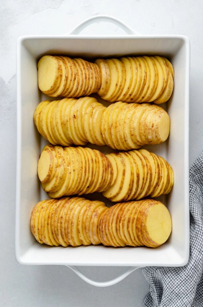 Dad’s Creamy & Cheesy Au Gratin Potatoes