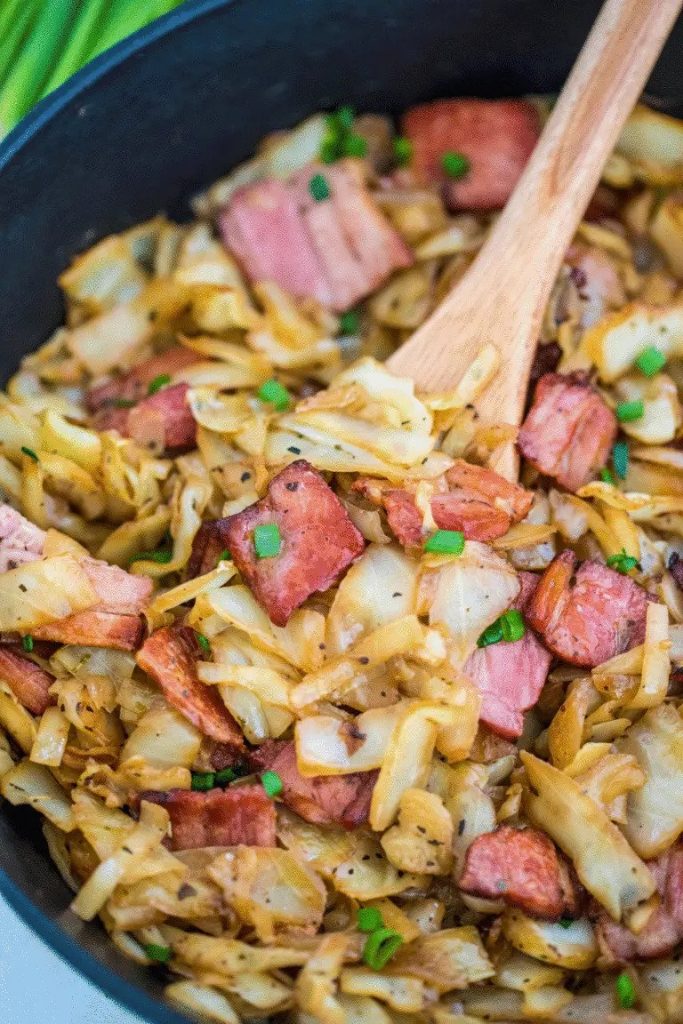 Easy Bacon Fried Cabbage 