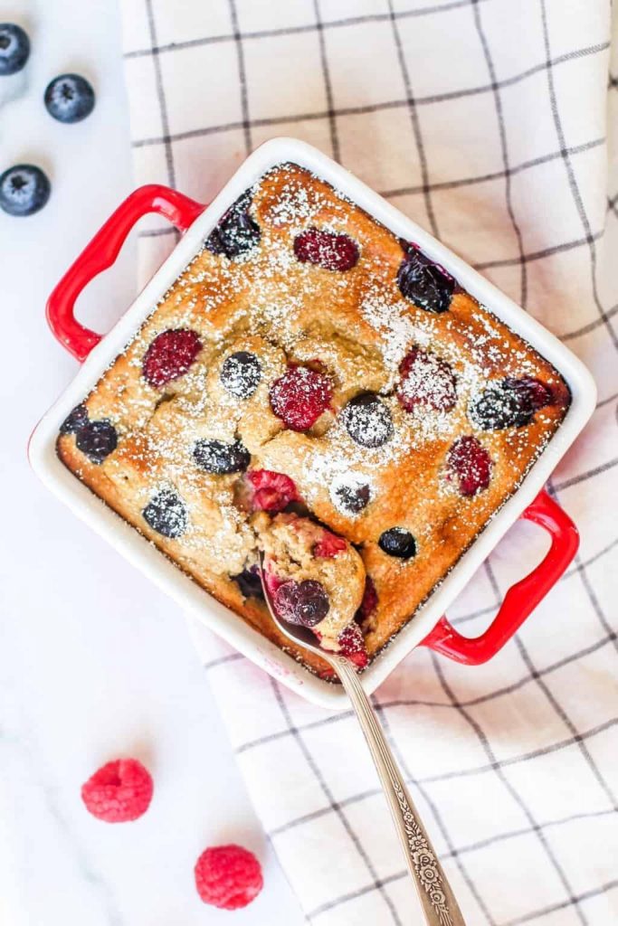Baked Oats with Blueberries & Raspberries