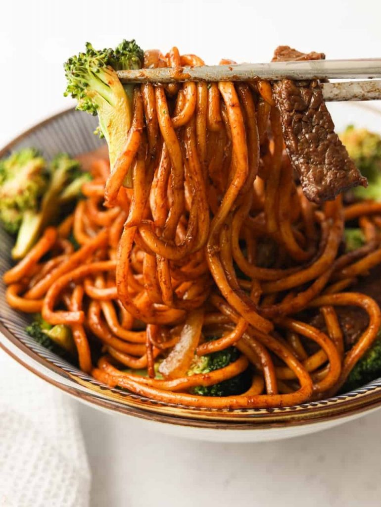 Beef and Broccoli Noodles 
